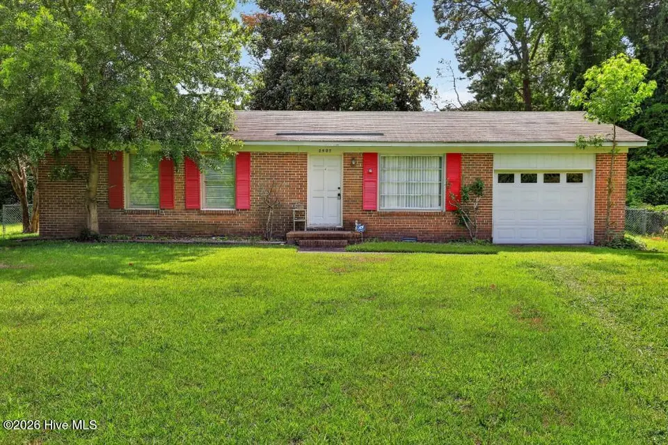 2907 Mason Circle, New Bern, NC 28562 – photo 1 of 19: IMG_1152