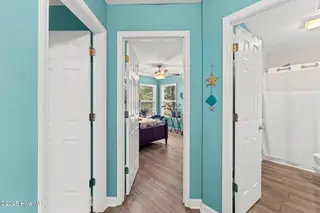 124 NW 8th Street, Oak Island, NC 28465 — 3-bedroom home in Pinners Point, Oak Island, NC, photo 20 of 47: shniderproductions.com-39