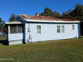 409 Plum Street, New Bern, NC 28560 – photo 2: IMG_20251023_150549