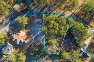 1110 Barkentine Drive, New Bern, NC 28560 – photo 4: 1110 Barkentine Drive