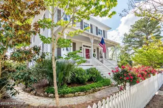 323 E 2nd Street, Washington, NC 27889 – photo 2: 002