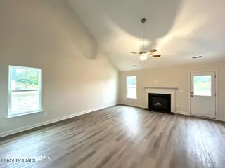 113 Woodford Drive, Jacksonville, NC 28540 – photo 15: IMG-3085-jpg