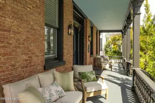 416 S Front Street Apt 3, Wilmington, NC 28401 – photo 4: 7-web-or-mls-416 S Front Apt 3-7