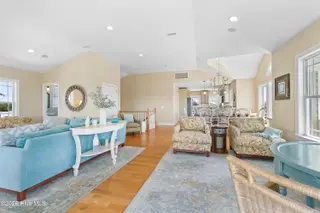 1046 Tide Ridge Drive, Holden Beach, NC 28462 — 5-bedroom home in Pointe West, Holden Beach, NC, photo 13 of 72: 1046 Tide Ridge Drive