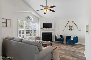 103 NE 5th Street, Oak Island, NC 28465 – photo 6: 15-web-or-mls-CAMMediaLLC.com (15 of 40)