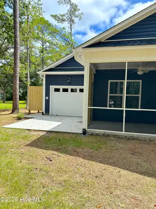 321 NE 52nd Street, Oak Island, NC 28465 – photo 7: IMG_4494