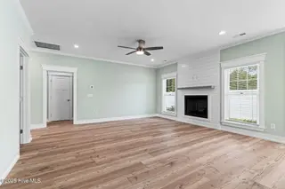 430 Raven Glen Drive, Southport, NC 28461 – photo 13: 12-web-or-mls-GI - 430 Raven Glen Dr - L