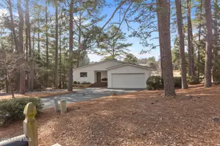 100 Lakewood Drive, Pinehurst, NC 28374 – photo 4: Front Exterior