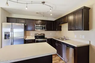 121 Grist Mill Drive, Havelock, NC 28532 – photo 2: kitchen