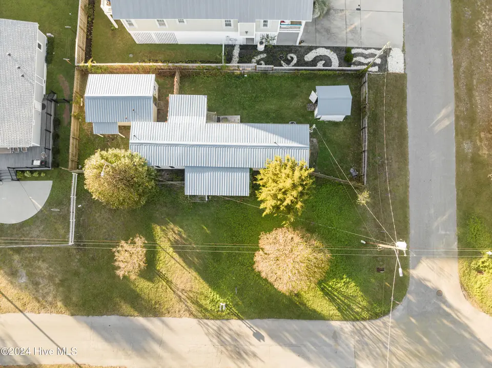 1604 Bonito Lane, Carolina Beach, NC 28428 – photo 1 of 11: 1604BonitoLn-6