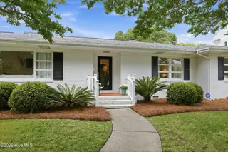 2112 Evans Street, Morehead City, NC 28557 – photo 16: 17-web-or-mls-1S3A7656