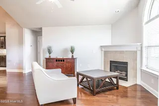 107 W Chelsea Court, Southern Pines, NC 28387 – photo 15: Living Area