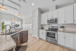 53 Arden Drive, Hampstead, NC 28443 – photo 16: 27_kitchen