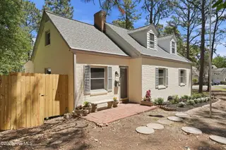 4084 Youngs Road, Southern Pines, NC 28387 – photo 2: 51-web-or-mls-DSC07467