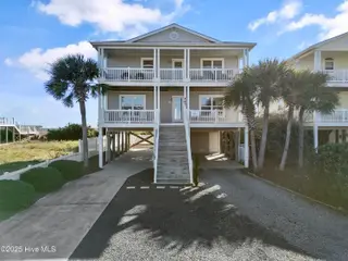 467 Ocean Boulevard W, Holden Beach, NC 28462 – photo 1: 1