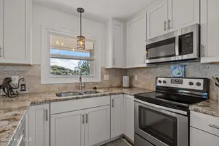 7122 Ocean Drive, Emerald Isle, NC 28594 – photo 8: 37-web-or-mls-1S3A3205