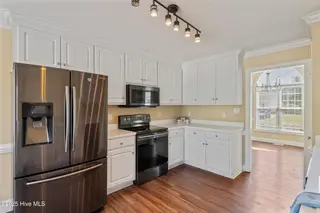 2712 Camille Drive, Winterville, NC 28590 – photo 11: 2712 camille dr-wintervillenc-16