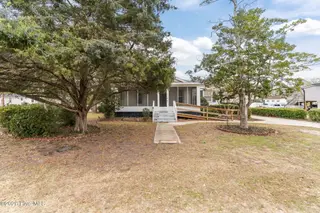 416 Spartanburg Avenue, Carolina Beach, NC 28428 – photo 4: 1-web-or-mls-BTS02075