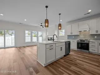 128 Pine View Boulevard, Beaufort, NC 28516 – photo 4: Kitchen & Living