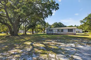 202/234 Sloop Point Road, Hampstead, NC 28443 — 4-bedroom manufactured home, Hampstead, NC, photo 4 of 55: 202SloopPointRoad-4