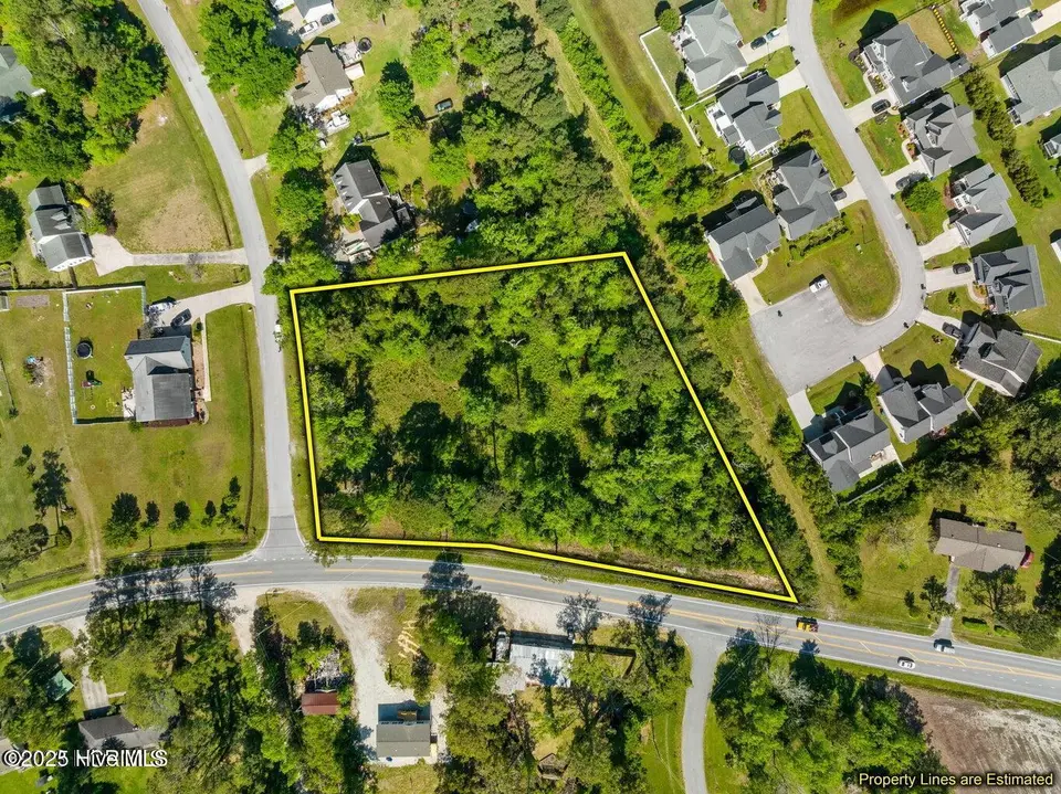 100 Tiffany Way, Beaufort, NC 28516 – photo 1 of 9: Aerial View