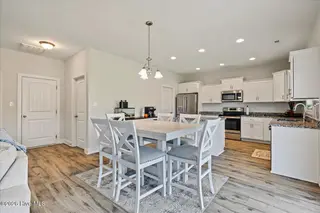 12 N Ardsley Lane, Rocky Point, NC 28457 — 5-bedroom home in Wylie Branch, Rocky Point, NC, photo 19 of 49: 12 N Ardsley Lane