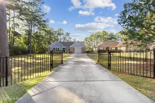 231 S Shore Drive, Southport, NC 28461 – photo 4: 1_501a7501