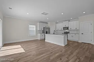 104 S Umbrella Palm Drive, Hampstead, NC 28443 – photo 14: 13-web-or-mls-DSC01642