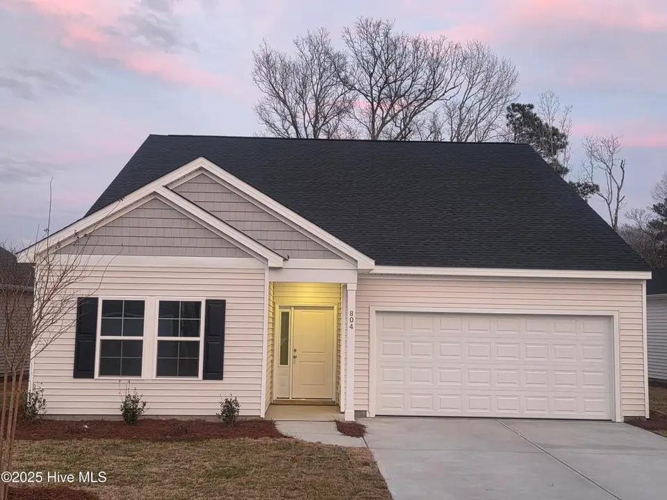 804 Schoolfield Drive, Sneads Ferry, NC 28460 – photo 1 of 3: Gwinnett C 64