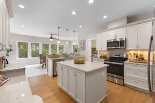 8816 Sawmill Creek Lane, Wilmington, NC 28411 — 5-bedroom home in Porters Neck Plantation, Wilmington, NC, photo 15 of 66