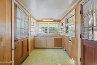 401 S Madison Avenue, Goldsboro, NC 27530 — 4-bedroom home, Goldsboro, NC, photo 8 of 28
