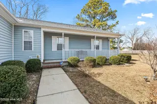 109 Lawndale Lane, Sneads Ferry, NC 28460 – photo 3: 4