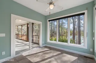 6509 Walden Pond Lane, Southport, NC 28461 — 3-bedroom home in Winding Creek, Southport, NC, photo 10 of 72: 6509WaldenPondLn - 18
