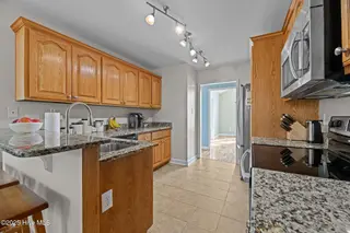 114 Iverson Lane, New Bern, NC 28562 – photo 10: 23-web-or-mls-DSC_5422