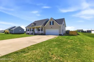 111 Ivy Trace, Elizabeth City, NC 27909 – photo 1: 111_ivy_trce_ecity_001