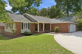 2 Ash Court, Pinehurst, NC 28374 – photo 2: 2-web-or-mls-DSC02277