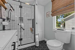 3012 Northwoods Drive, Jacksonville, NC 28540 – photo 14: Owners Bathroom