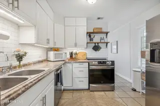 1122 S Topsail Drive, Surf City, NC 28445 – photo 15: GI - 1122 S Topsail Dr - Rental-22