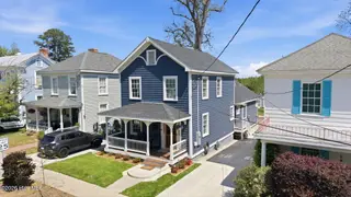 412 E 2nd Street, Washington, NC 27889 – photo 3: 2-web-or-mls-dji_20260414115130_0782_d