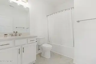 200 Olde Towne Yacht Club Drive 39 Inlet Cove, Morehead City, NC 28557 – photo 21: Bathroom #2