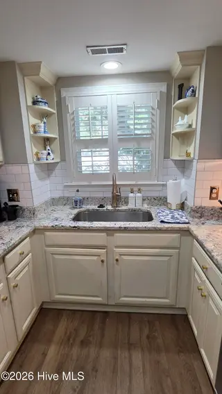 1310 Ann Street, Beaufort, NC 28516 — 2-bedroom townhome in Beaufort Village Townhomes, Beaufort, NC, photo 15 of 52
