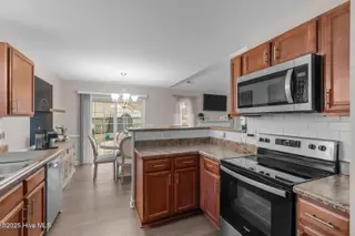 515 New Hanover Trail, Jacksonville, NC 28546 – photo 17: 17