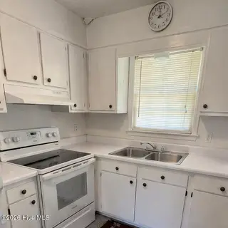 3246 Mobleys Bridge Road, Grimesland, NC 27837 – photo 6: Kitchen square