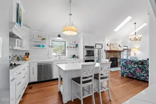 219 Shoreline Drive E, Sunset Beach, NC 28468 – photo 7: 17-web-or-mls-cammediallc.com (41 of 56)