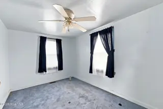 1106 Avery Street, Morehead City, NC 28557 – photo 19: 32-web-or-mls-1106-Avery-St-054_edit