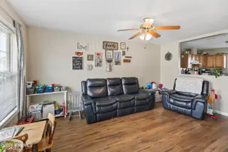 1121 Masters Lane A And B, Greenville, NC 27834 – photo 15: 8G4A4313
