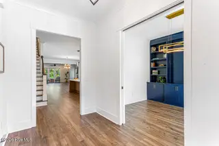 275 Hollycrest Drive, Pinehurst, NC 28374 — 5-bedroom home in Hollycrest, Pinehurst, NC, photo 6 of 42: Foyer