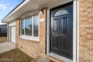 117 Sheffield Road, Jacksonville, NC 28546 – photo 3: 5-web-or-mls-05
