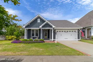 135 Sea Grove Lane, Beaufort, NC 28516 – photo 1: Gorgeous home in Sea Grove