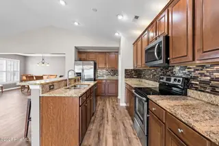 2104 Jarvis Lane NW, Calabash, NC 28467 — 3-bedroom home in Spring Mill, Calabash, NC, photo 13 of 65: 5-web-or-mls-cammediallc.com (28 of 47)